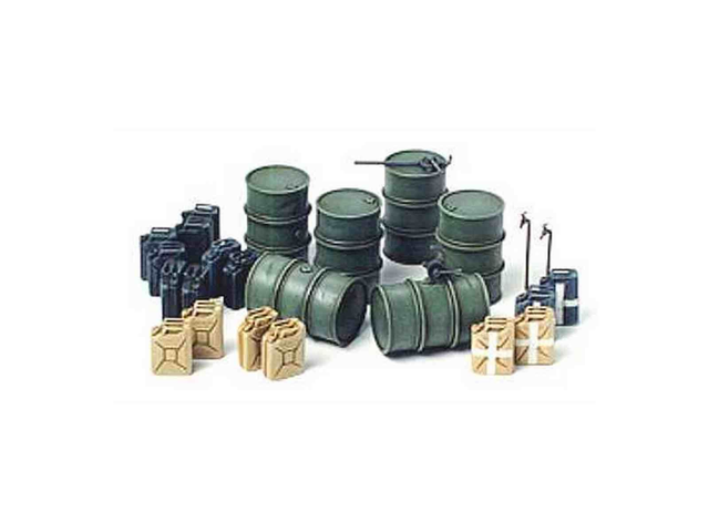 Fûts et jerrycans Allemands Tamiya 35186 1/35