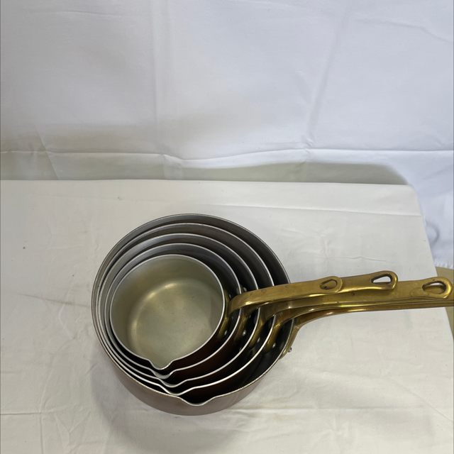 Batterie casserole cuivre et manche laiton