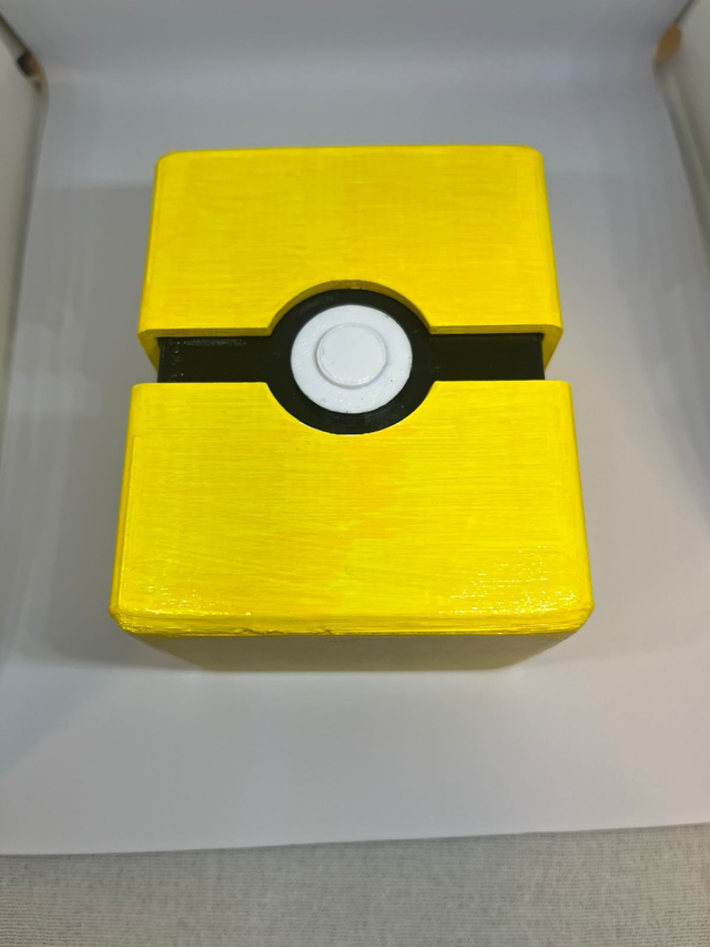 Deckbox Pokémon TCG - Pikachu