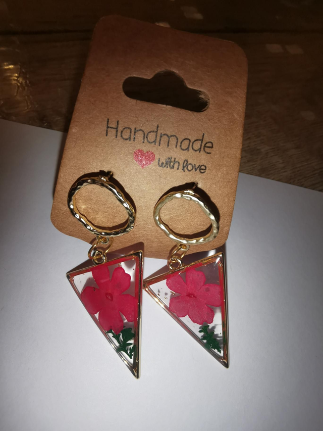 Boucles d&#039;oreilles fleurs séchées 