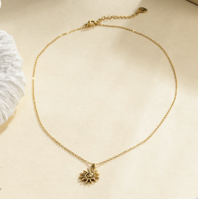 Collier soleil doré
