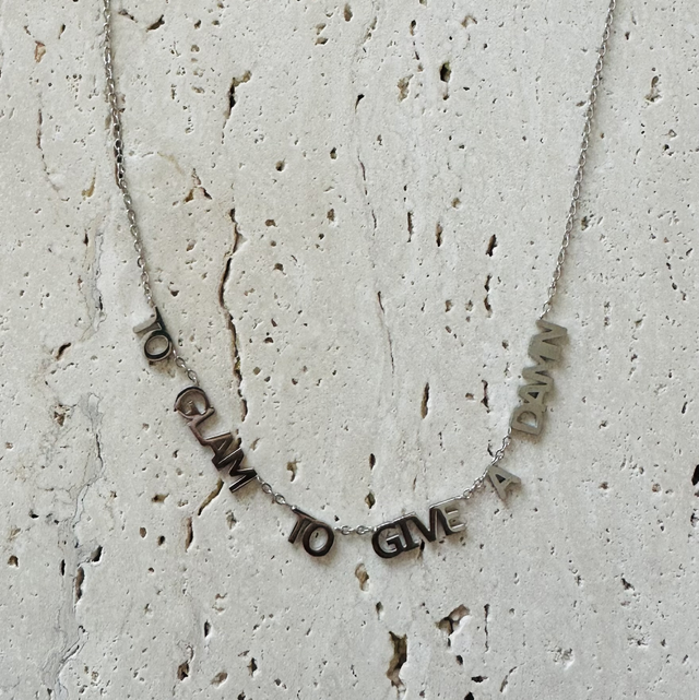 Ketting to glam to give a damn 