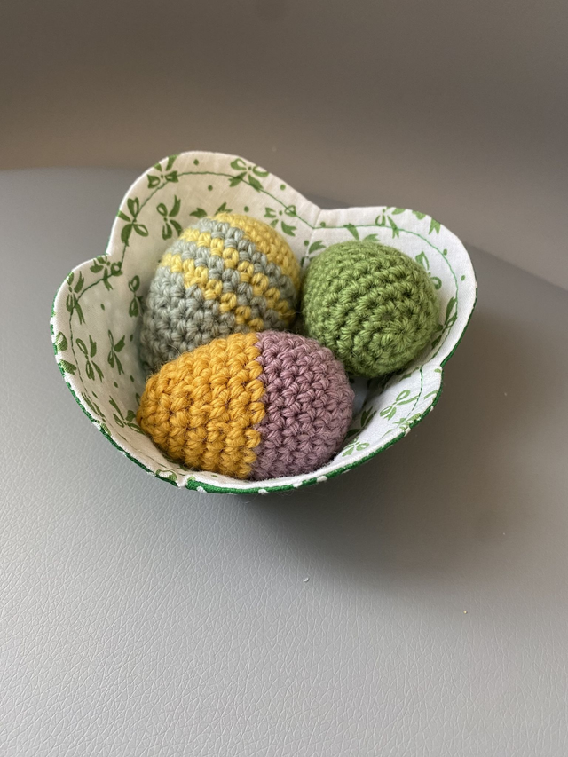2025-04-03 & 2025-04-10 - Learn to Crochet: Easter Eggs (Thursdays)