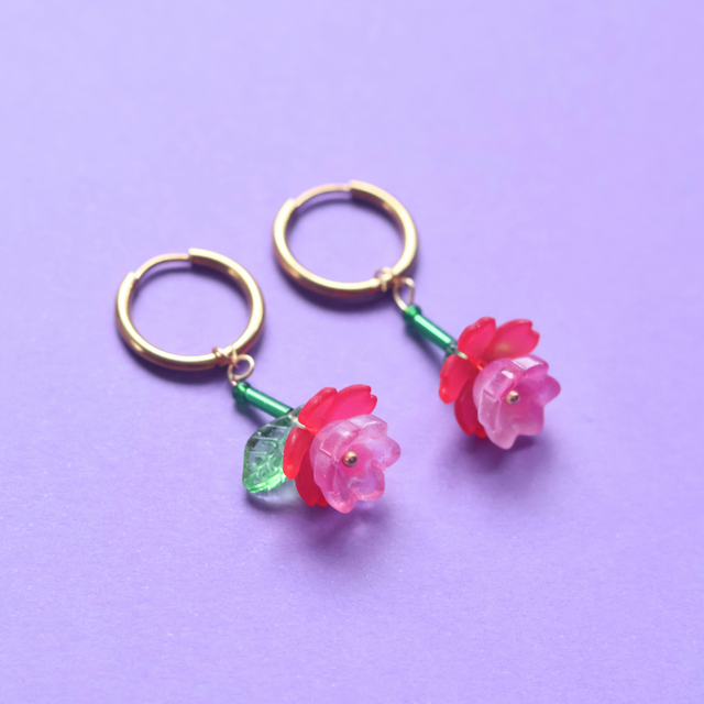 Boucles d'oreilles tombantes Fleurs Rouges