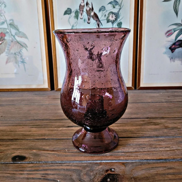 X Bougeoir / photophore en verre bullé Biot, couleur violet / rose