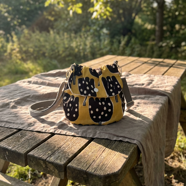 SS108 - Black and Yellow Mushroom Pattern Crossbody Shoulder Bag