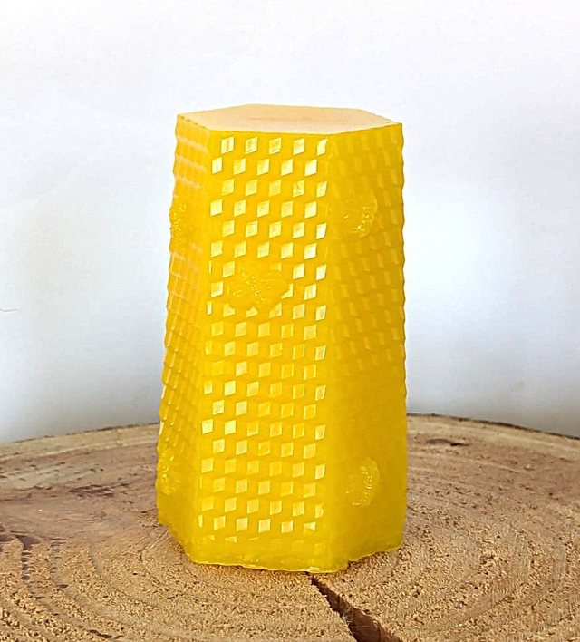 Bees Wax Candle - Honeycomb