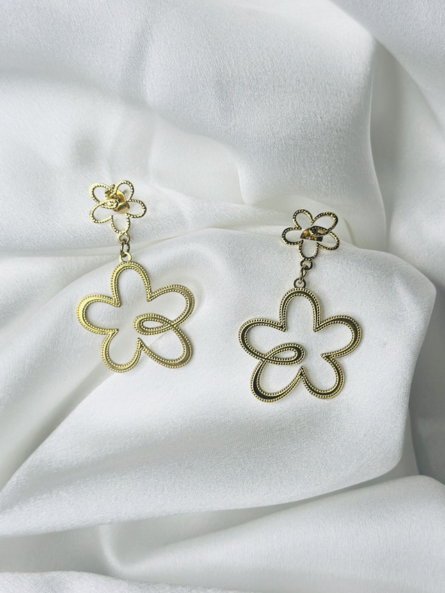 35-Boucle d'oreilles pendant fleur 
