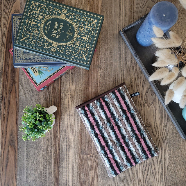 Pochette pour livre Grand Format : Rayures