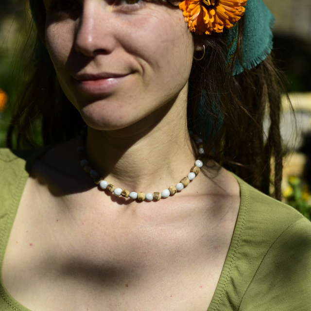 collier tulsi &amp; job