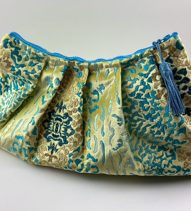 Pochette plissée en velours 