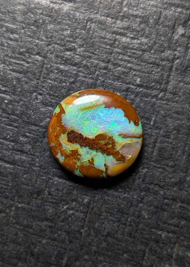 Opale boulder 7 carats 