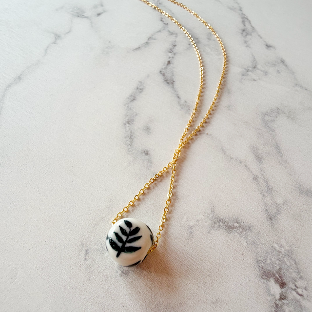 Collier PERLE de porcelaine