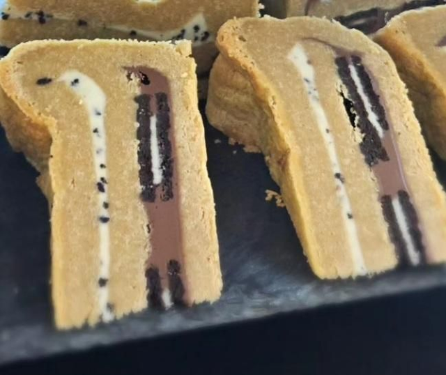 Oreo and Nutella Slice