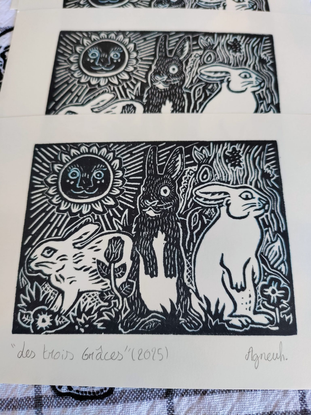 Linogravure/tampon "Les trois grâces" lapins sauvage format  10X14.5 cm Noir