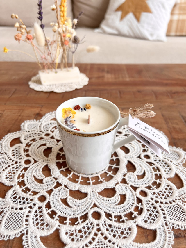 Bougie Biscuits de Noël - tasse à café &quot;liseré or&quot;