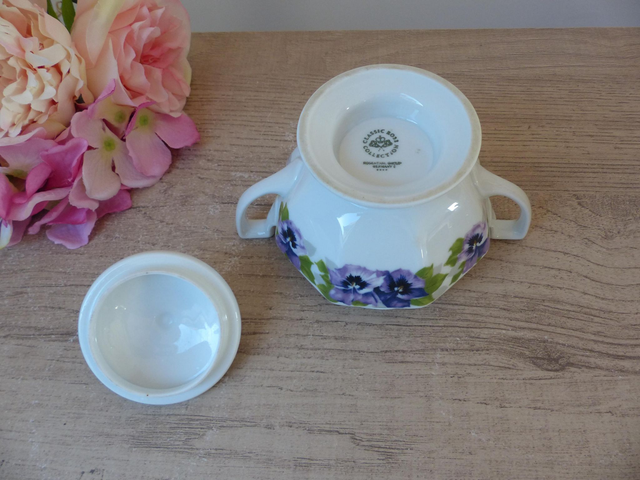 Sucrier en Porcelaine Rosenthal – Collection Classic Rose – Décor Pensées – Vintage – Allemagne