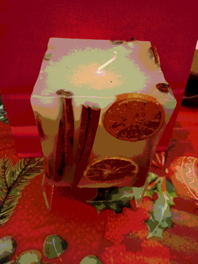 Candela Artigianale Aroma Arancio e Bacche di Cannella  