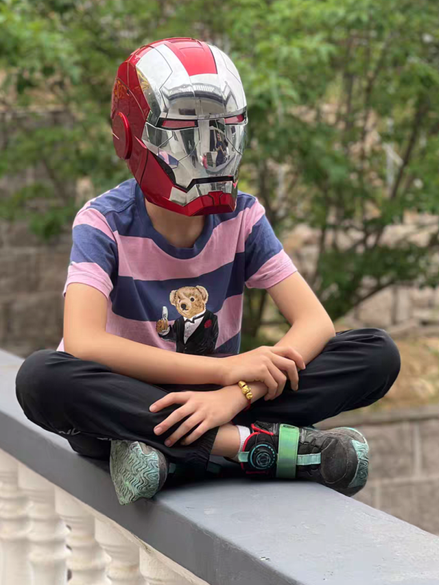 X2-1.1 - Casque Control Iron Man Argent