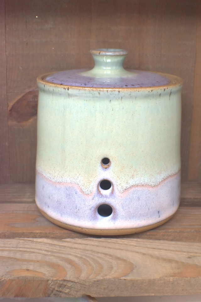 Garlic Keeper - Coastline Green