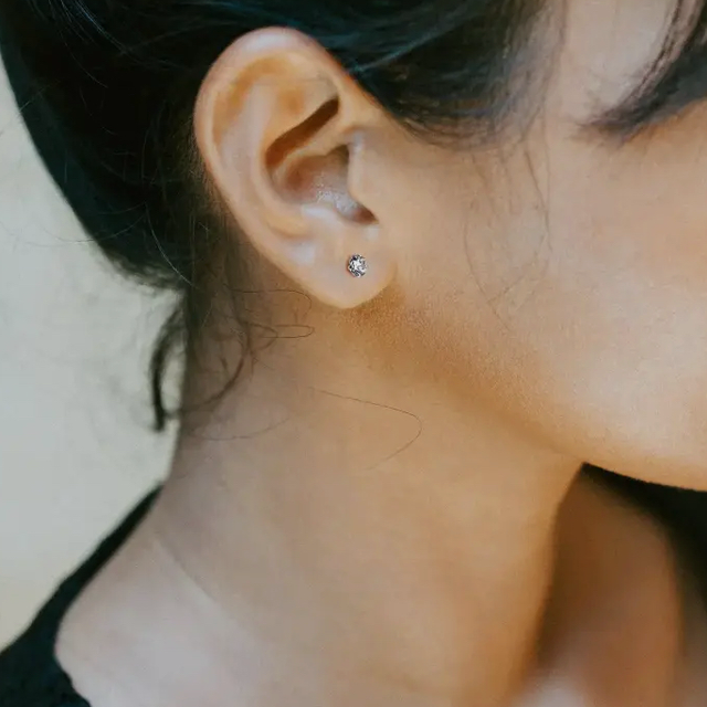 Champagne Card - Sterling Silver Crystal Stud Earrings