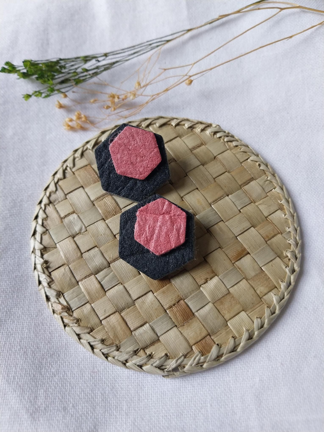 Boucles d'oreilles en matière végétale d'ananas 