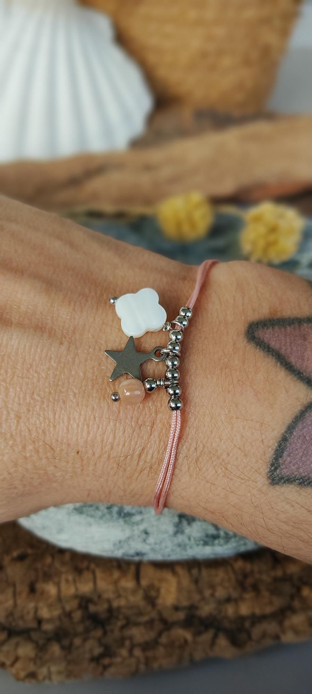 Bracelet CHIARA rose pâle, étoile et Pierre du soleil