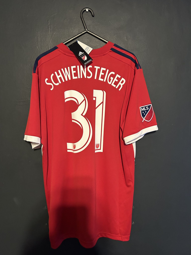 (L) Chicago Fire 2018 Home (BNWT) / SCHWEINSTEIGER 31