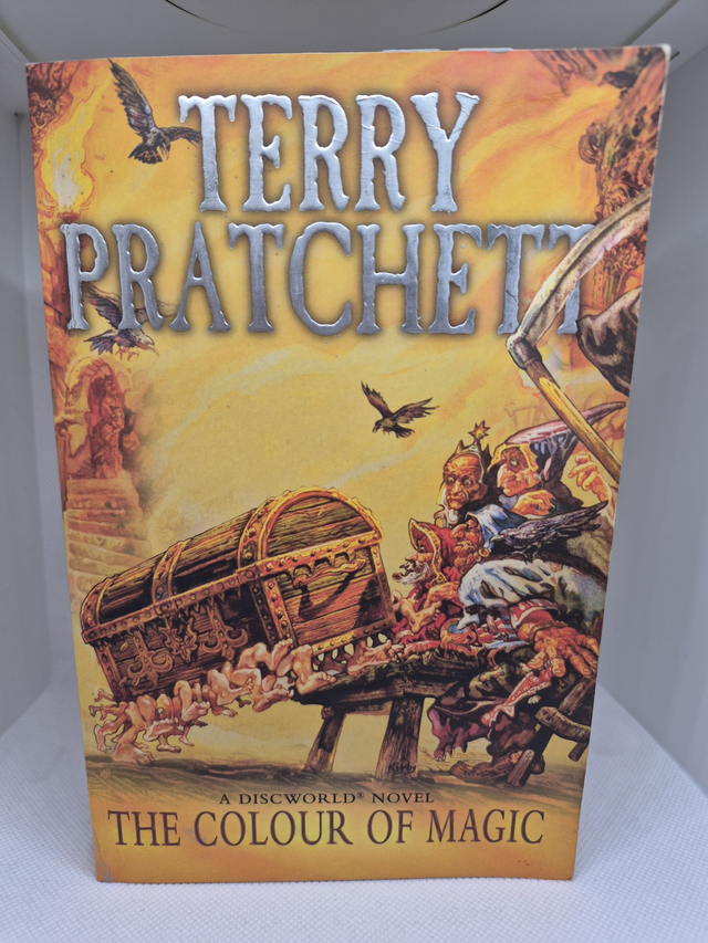 Terry Pratchett - The Colour of Magic