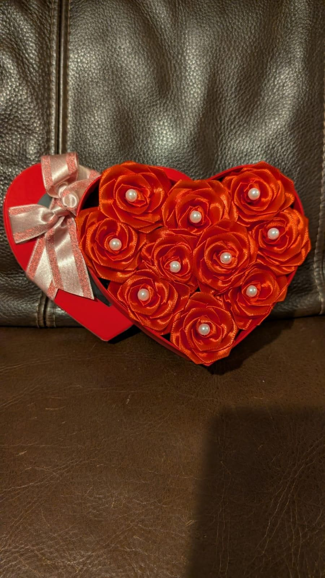 Heart Valentines Roses Small