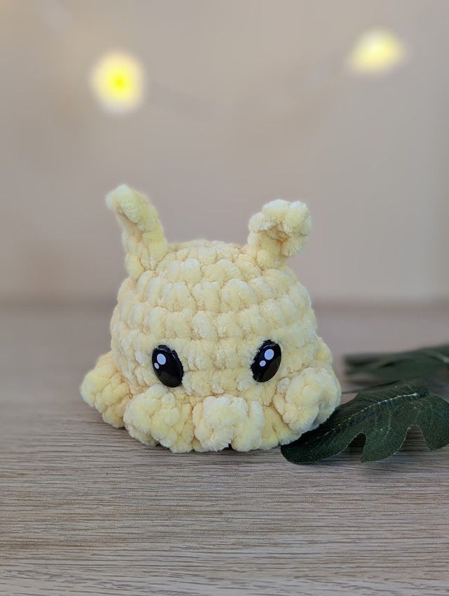 Mini pieuvre  -  amigurumi crocheté main , peluche mignonne