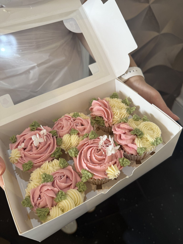 Cupcake or Cookie / Biscuit decorating classes