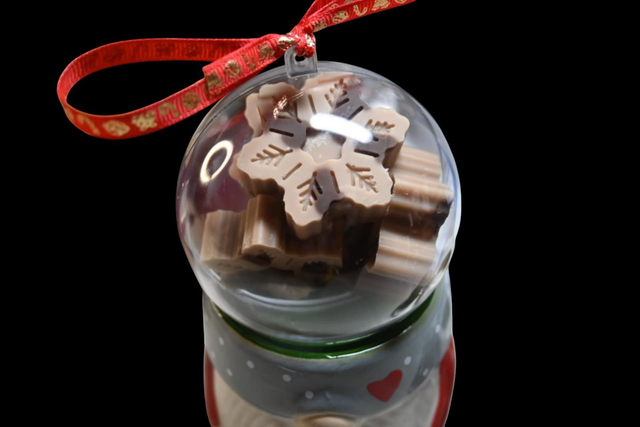 Brûle-Parfum Lutin avec Boule de Noël et Fondants Parfumés