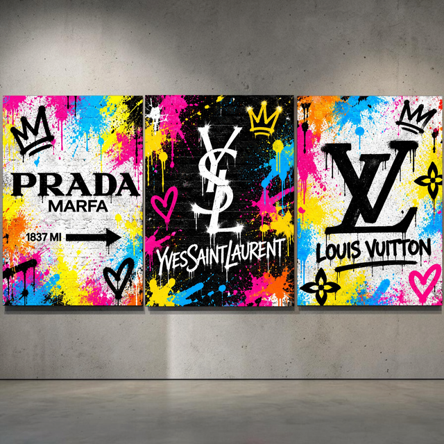 Lot de 3 Affiches Posters cadres Luxury Street Art Louis Vuitton Yves Saint Laurent Prada Marfa - Édition limitée - Cadeau unique moderne