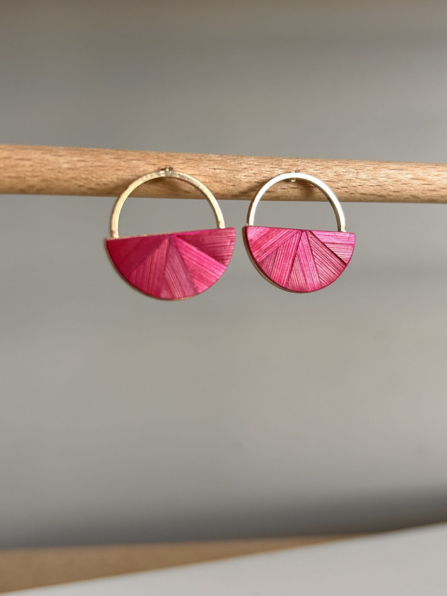 Puces d'oreille Fushia