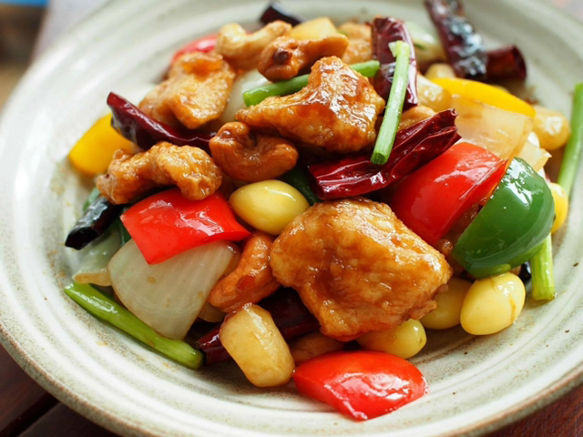 Poulet sauté façon thaï au noix de cajou