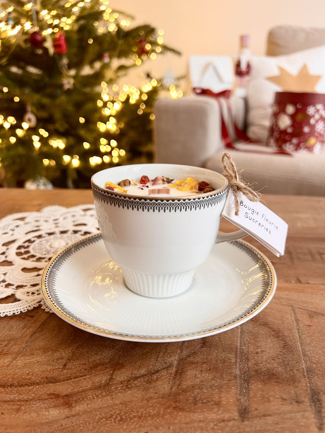 đ Bougie Sucreries - tasse Ă thĂ© "frise noire et liserĂ© dorĂ©" avec sous-tasse