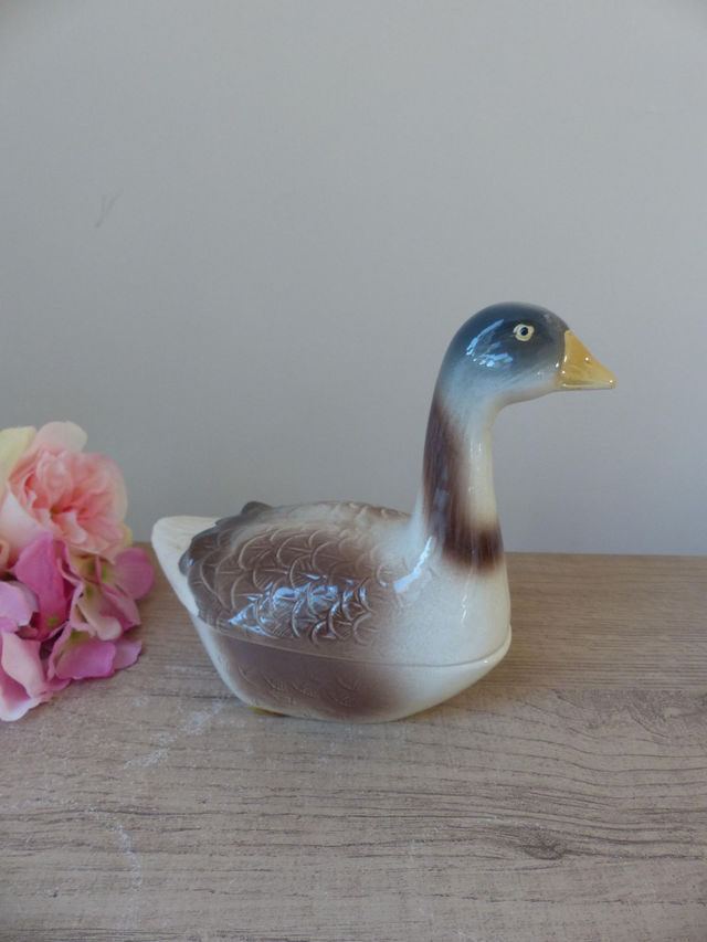 Terrine Oie en Faïence Signée Michel Gaugant – Plat décoratif vintage avec couvercle, décoration rustique de cuisine, France