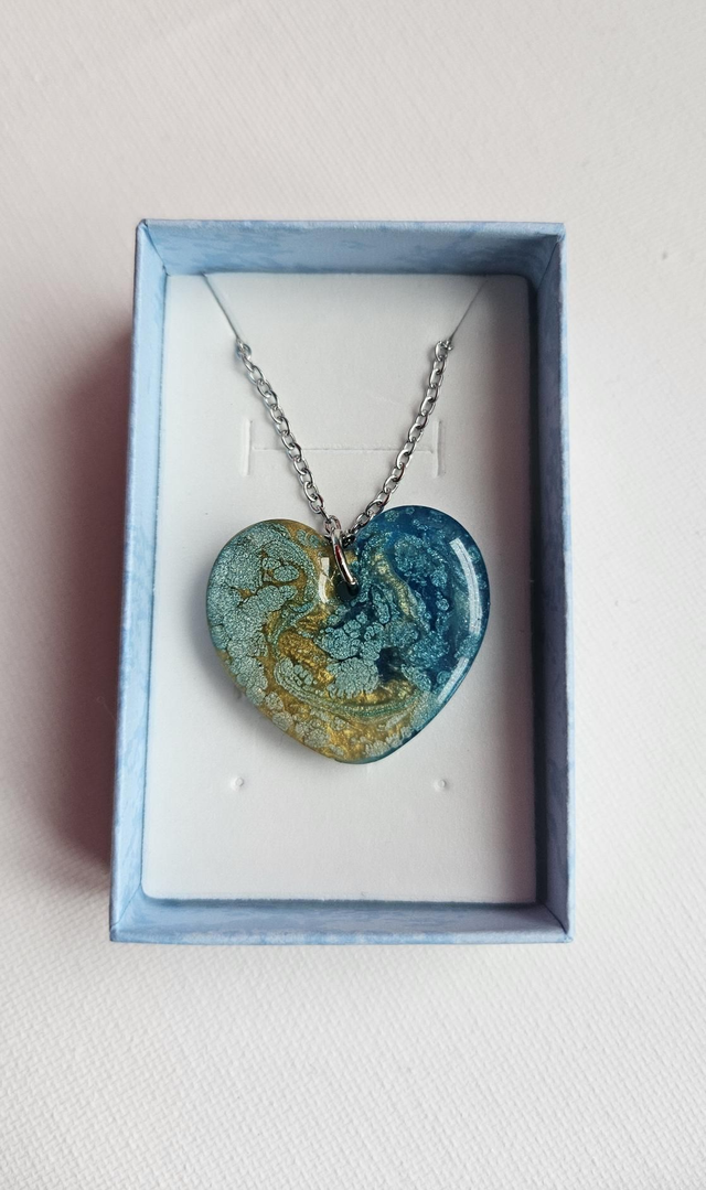 Ocean Galaxy Heart Necklace – Handmade Resin Pendant in Teal &amp; Gold