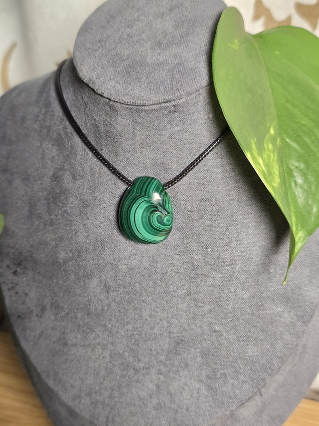 Pendentif Malachite, pierre percée (Qualité AAA)