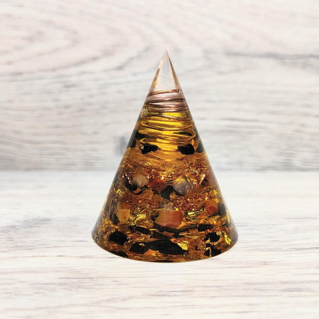 Orgonite conique cornaline 