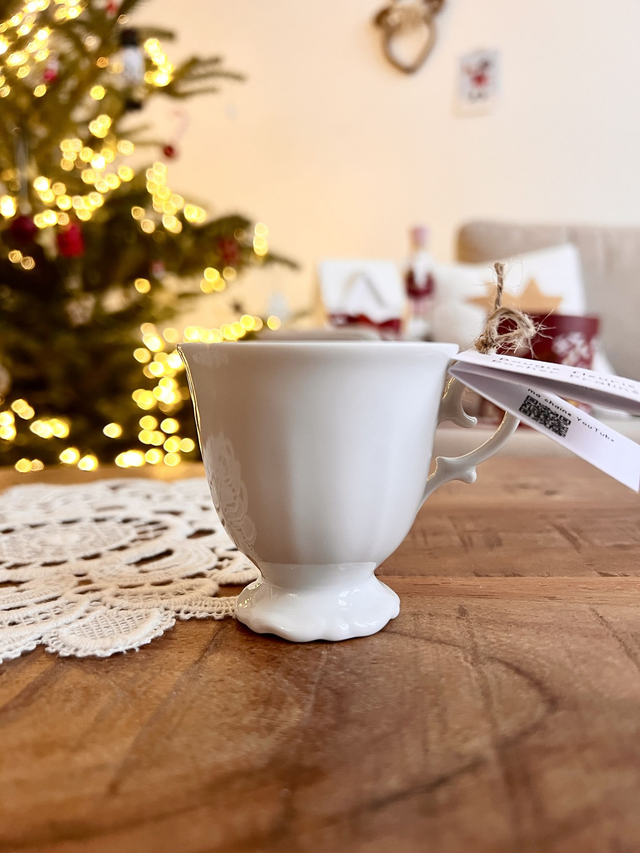 🎄 Bougie Rocher praliné - tasse à café "bas-relief"