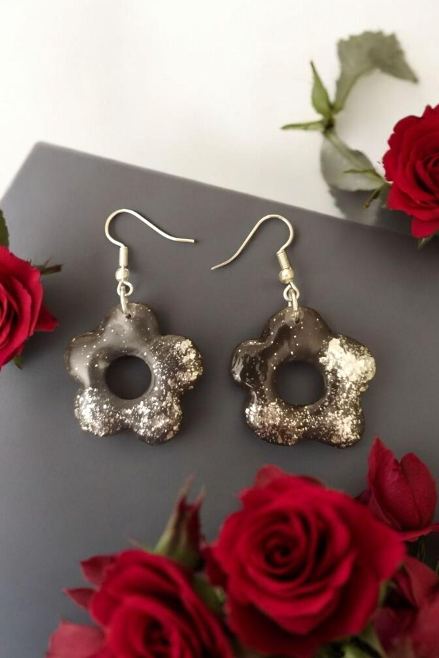 Boucles d'oreilles en pâte polymère et finition en résine uv 