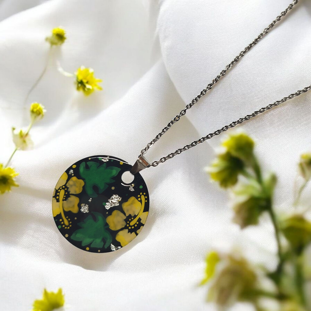 Collier dessiné Flora acier inoxydable jaune vert