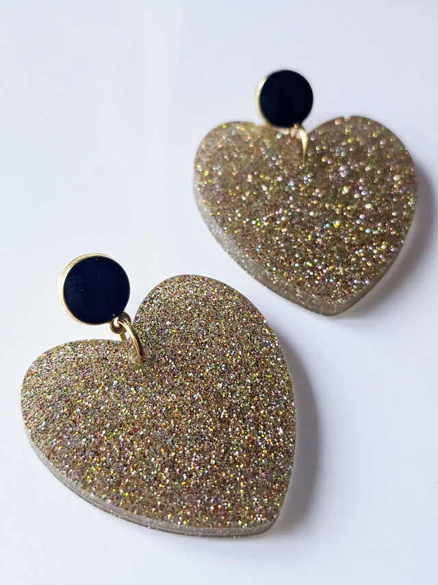 KISS&#039;KISS finition mate et pailletée