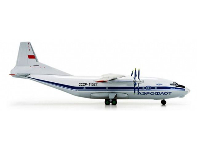 Antonov An-12 Aeroflot CCCP-11527