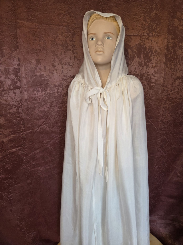 Cape de déguisement blanche à ruban blanc