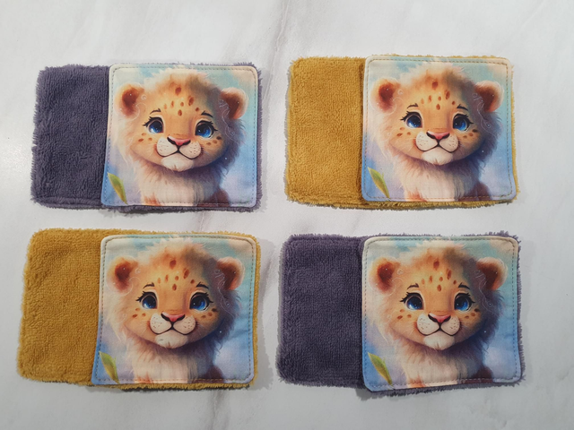 Lot de 8 lingettes Lion violettes et jaunes