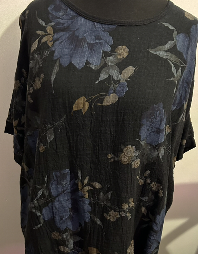 LMF - Black Paisley Linen Top with Black Lace Hem - 990