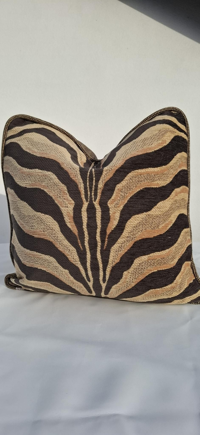 Retro vibe cushion cover, zebra style stipes 22" or 54cm square